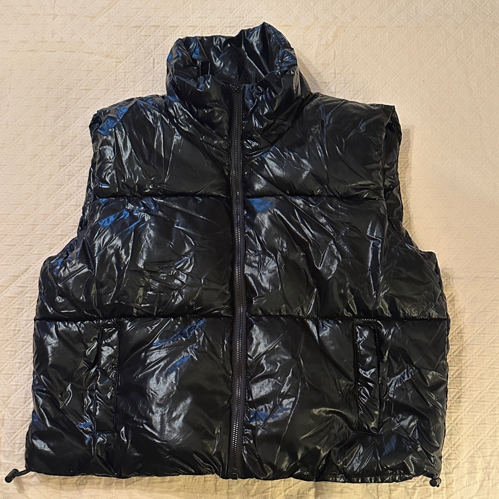 Women's Black Puffer Vest
